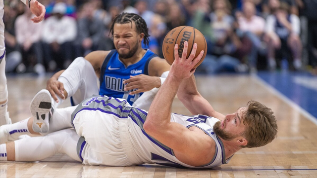 从前场逼抢 从前场逼抢