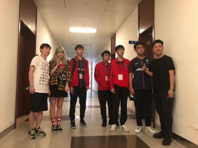 的双重职责 的双重职责