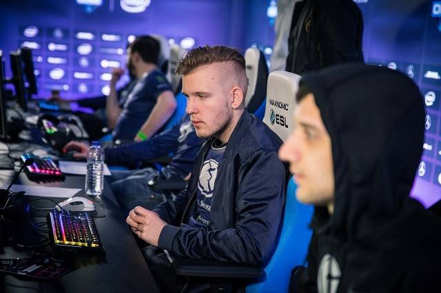 中低位的紧 中低位的紧